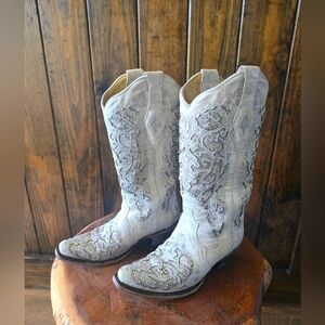 Corral Women's Glitter Inlay and Crystals Wedding Boots - Snip Toe Sz 6.5 Wide